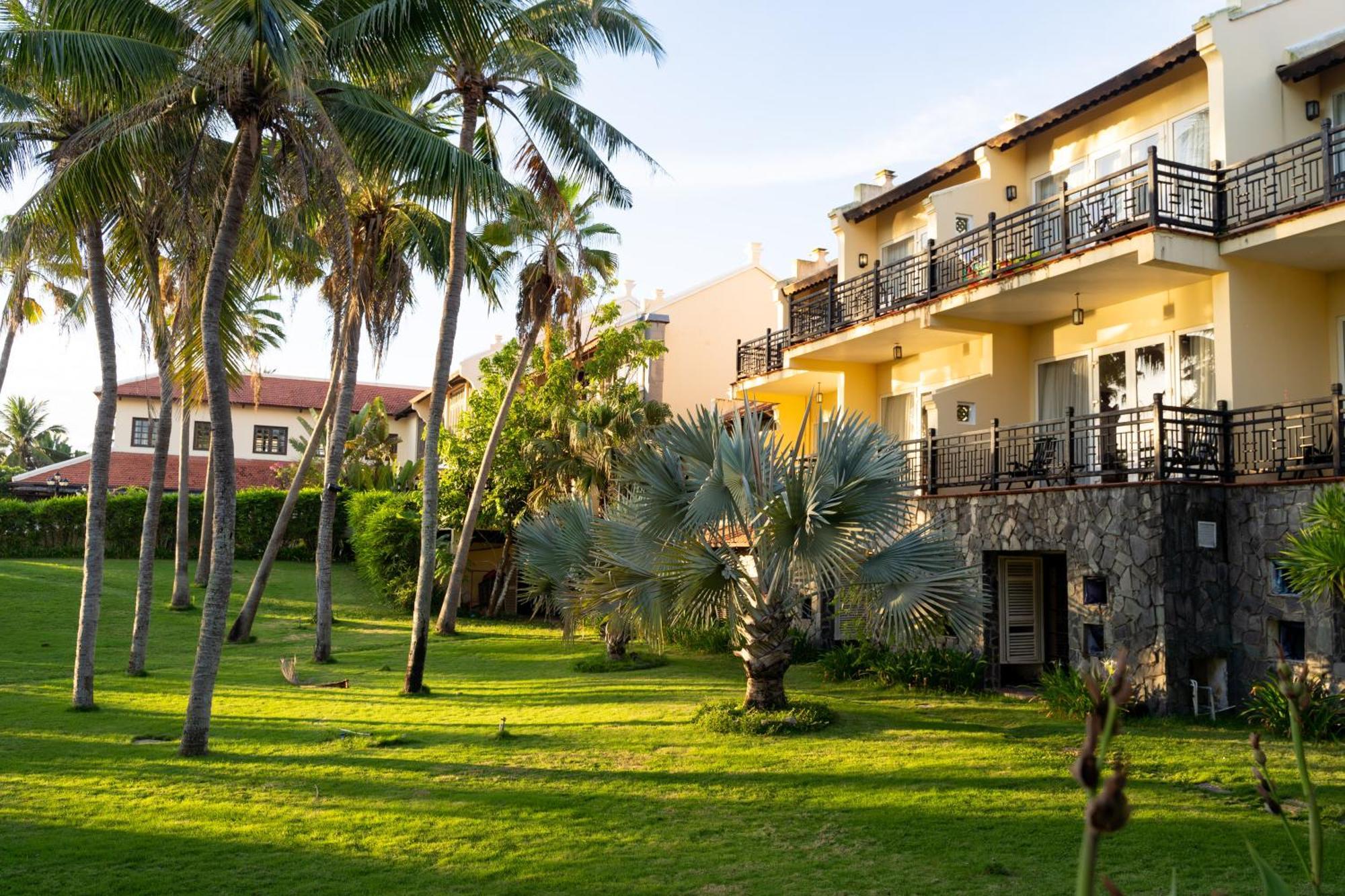 Victoria Hoi An Beach Resort & Spa Экстерьер фото