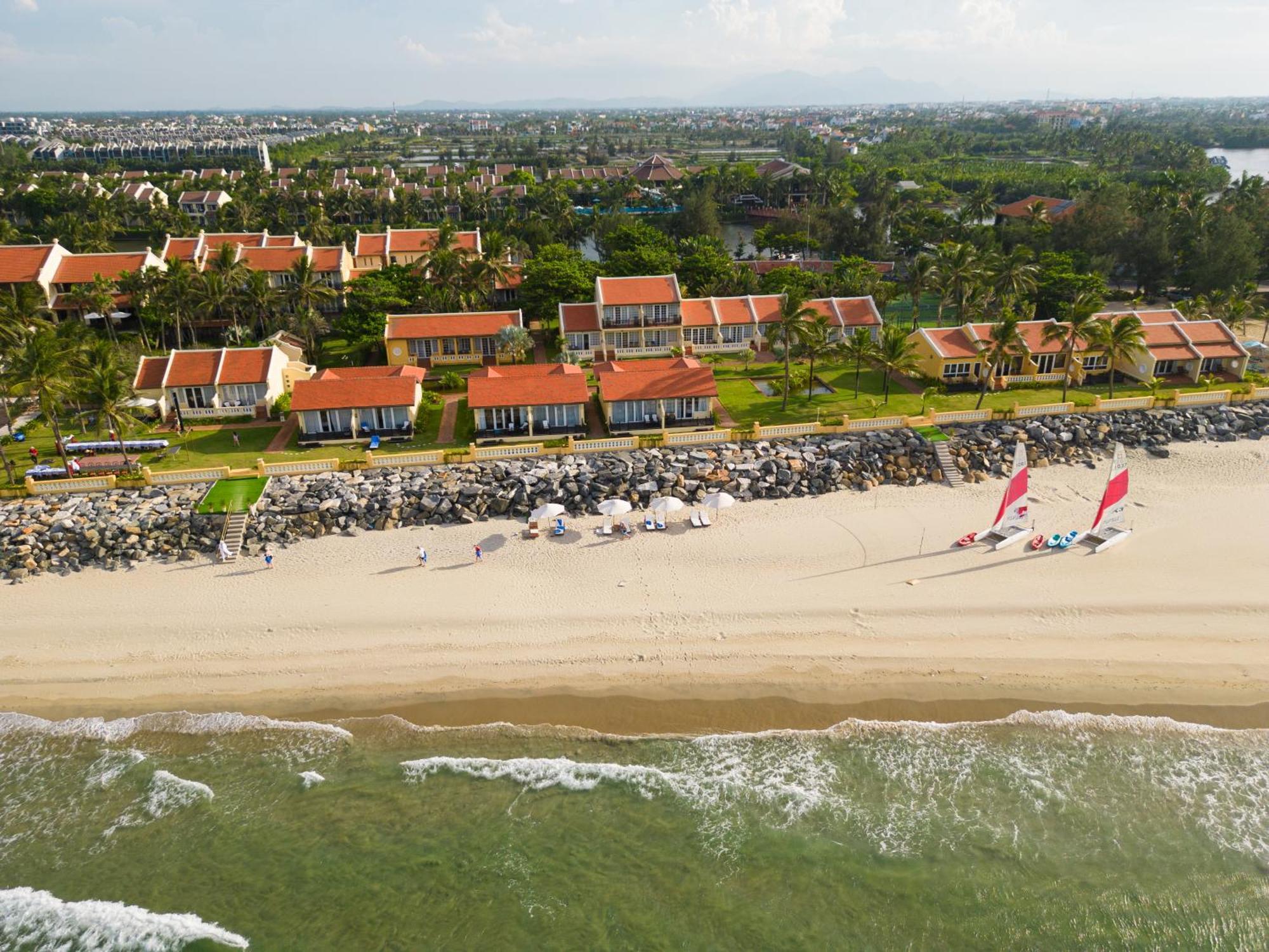 Victoria Hoi An Beach Resort & Spa Экстерьер фото