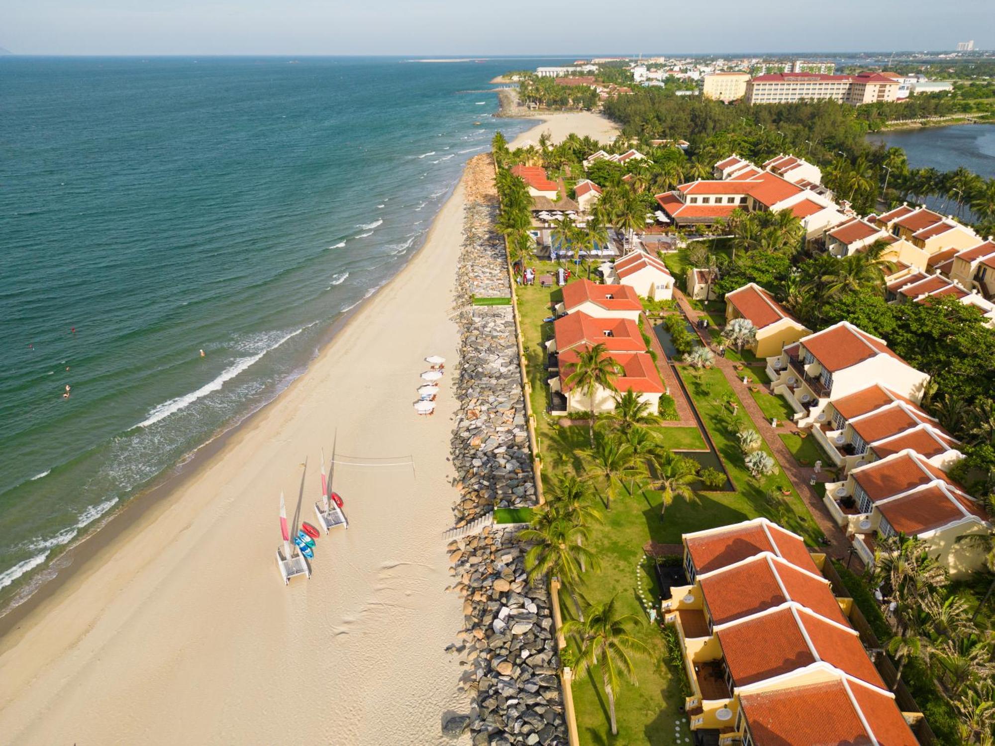 Victoria Hoi An Beach Resort & Spa Экстерьер фото
